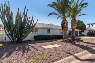 7513 E Minnezona Ave in Scottsdale, AZ - Building Photo - Building Photo