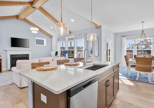 22420 Jayda Dr in Lewes, DE - Foto de edificio - Building Photo