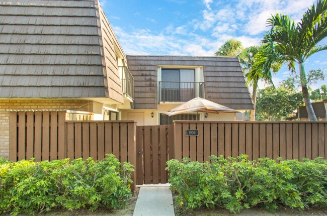 property at 1909 19th Ct