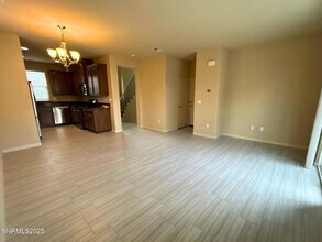 6321 Peppergrass Drive in Sparks, NV - Foto de edificio - Building Photo
