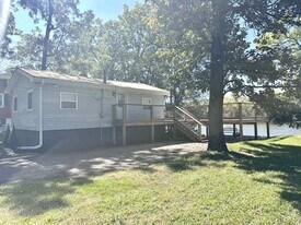3347 E 2059th Rd in Ottawa, IL - Building Photo
