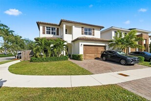 15293 SW 176th Terr in Miami, FL - Building Photo