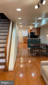 614 Archer St photo'