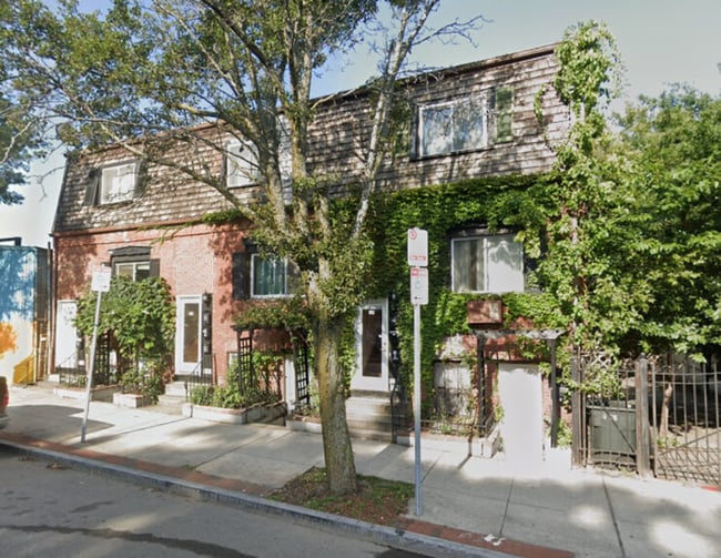 property at 21 Boston St