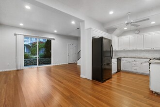 50 W Mountain St in Pasadena, CA - Building Photo - Building Photo