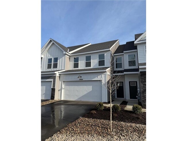 property at 14964 Avondale Vw