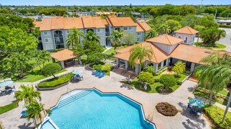 Sunset Gardens in Miami, FL - Building Photo