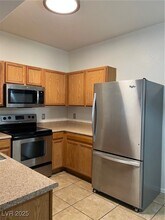 2121 Hussium Hills St in Las Vegas, NV - Building Photo - Building Photo