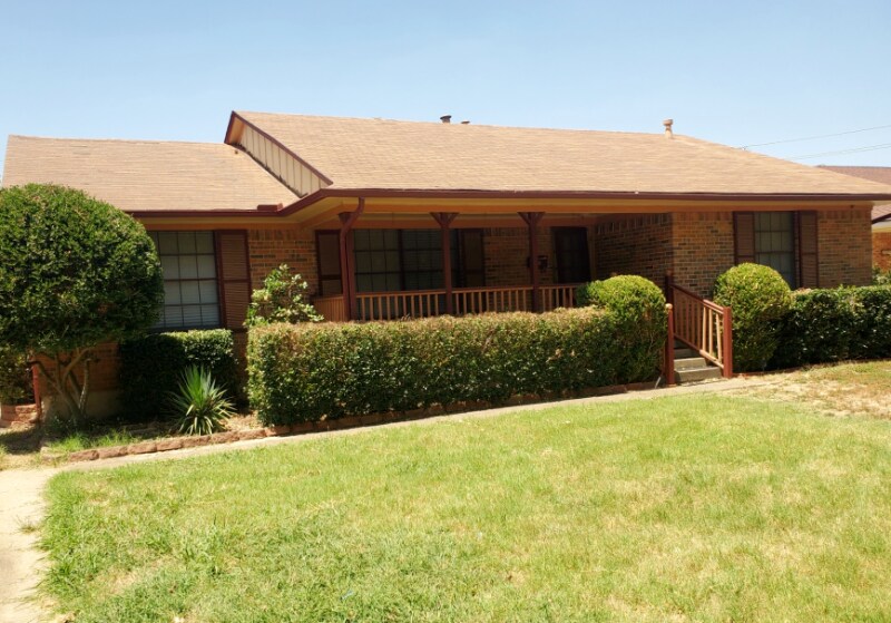 11031 Genetta Dr in Dallas, TX - Building Photo