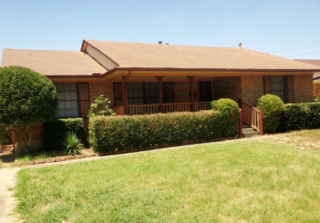 property at 11031 Genetta Dr