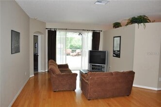 4987 Kernwood Ct in Palm Harbor, FL - Building Photo - Building Photo