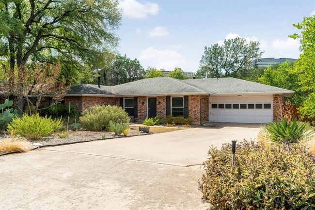 2624 Barton Hills Dr in Austin, TX - Building Photo - Building Photo