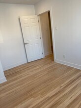 4940 Edouard Montpetit Blvd in Montréal, QC - Building Photo - Building Photo