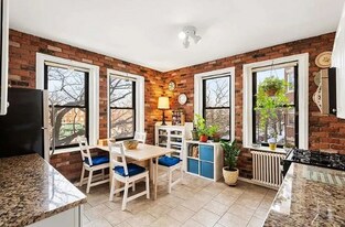 1400 Commonwealth Ave, Unit 6 in Boston, MA - Building Photo