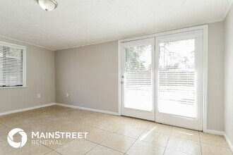 7104 Pellias Rd in Jacksonville, FL - Building Photo - Building Photo