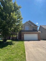 2747-2751 Wyndham Ct in West Lafayette, IN - Building Photo