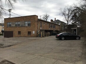 2143 University Ave, Unit #1 in Madison, WI - Building Photo - Building Photo
