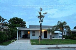 1026 N E St in Lake Worth Beach, FL - Building Photo