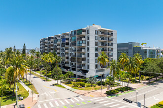 Key Ambassador Condominiums in Key Biscayne, FL - Building Photo - Primary Photo