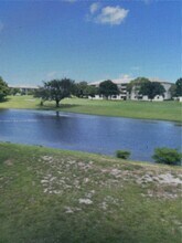 9230 Lagoon Pl in Davie, FL - Building Photo - Building Photo