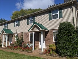 160 Central Dr in Gallatin, TN - Building Photo