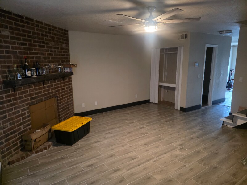 1327 Eastgate Dr in Norman, OK - Foto de edificio