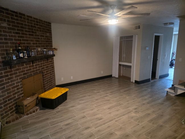 property at 1327 Eastgate Dr