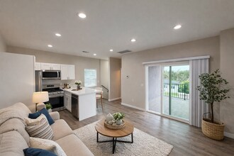 5317 W Falls View Dr-Unit -5317 West Falls View Dr. in San Diego, CA - Building Photo - Building Photo