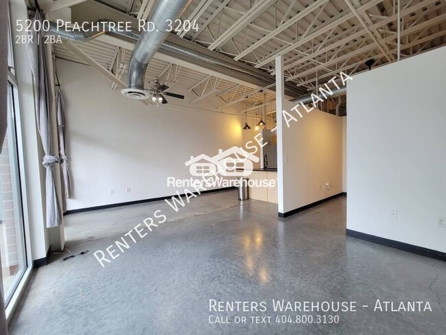 5200 Peachtree Rd in Atlanta, GA - Building Photo - Building Photo
