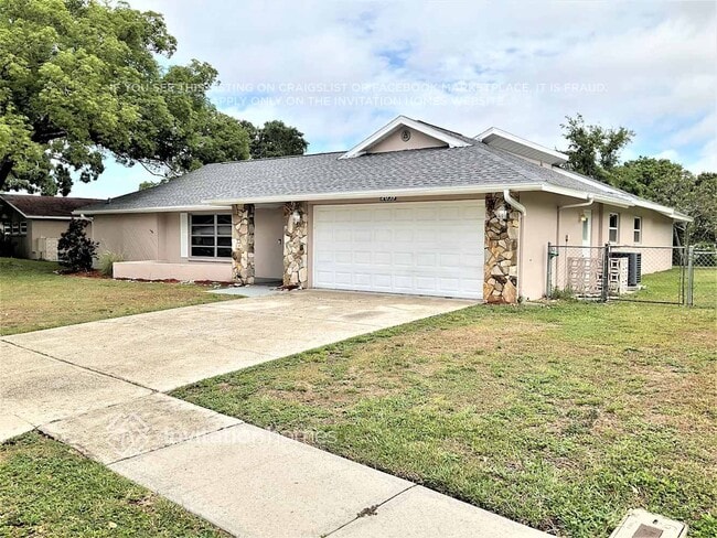 2059 Sandpiper Dr in Palm Harbor, FL - Building Photo - Building Photo
