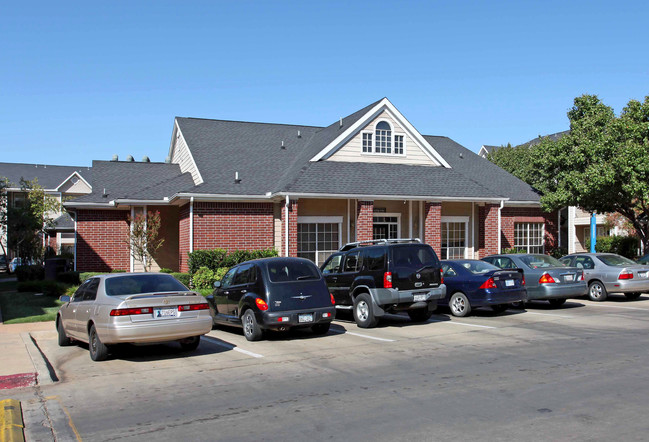 Cokesbury Court in Oklahoma City, OK - Building Photo - Building Photo