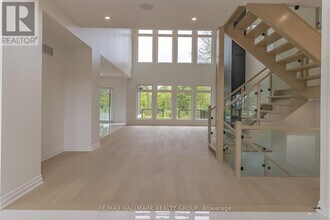 511 Shoreway Dr in Ottawa, ON - Building Photo - Building Photo