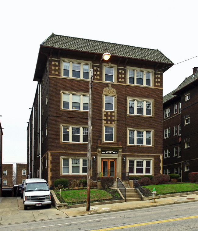 The Sterling/Cedar Hill in Cleveland, OH - Building Photo - Building Photo