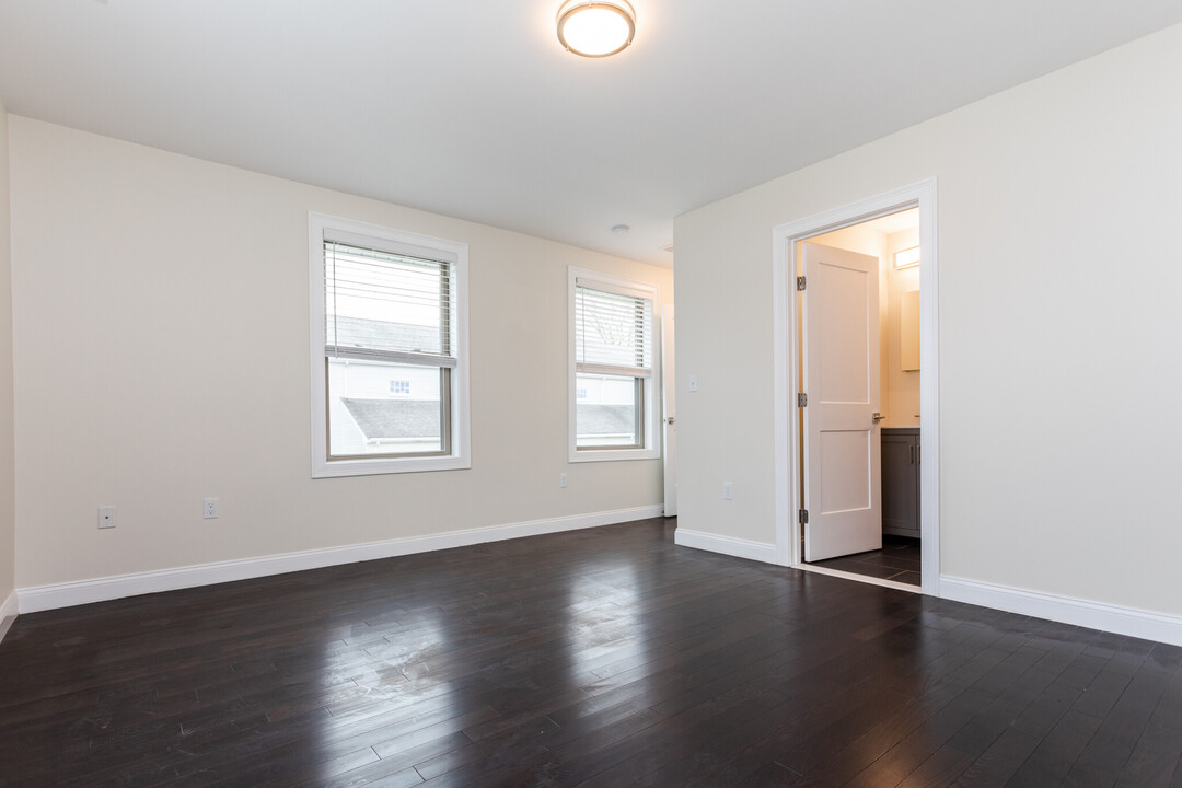 476 Fulton St in Medford, MA - Building Photo
