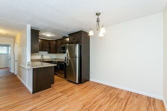 43 Burnham St in Belmont, MA - Building Photo - Building Photo