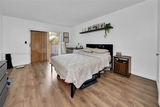4011 N Meridian Ave, Unit 38 in Miami Beach, FL - Building Photo - Building Photo