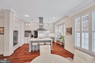 705 Lyles Ln in Alexandria, VA - Building Photo - Building Photo