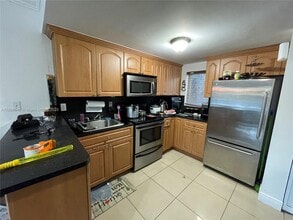 3800 SW 29th St in Miami, FL - Building Photo - Building Photo