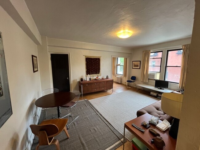 372 S Highland Ave in Pittsburgh, PA - Building Photo - Building Photo