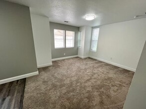 444 W 5th St in Erie, PA - Building Photo - Building Photo