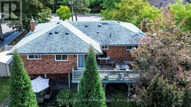 116 Sunset Beach Rd in Richmond Hill, ON - Building Photo - Building Photo