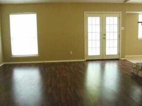 3902 Rolling Hill in Round Rock, TX - Building Photo - Building Photo