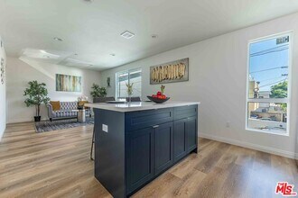 815 N Kingsley Dr in Los Angeles, CA - Building Photo - Building Photo