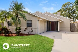 4474 Pike Ave in Sarasota, FL - Building Photo