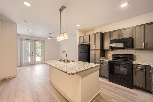 Heritage Estates at Edmonds in Lewisville, TX - Building Photo - Building Photo