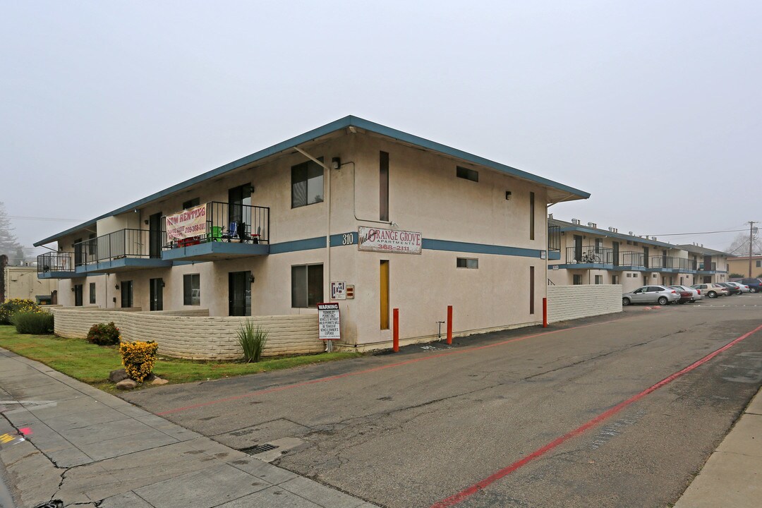 Orange Grove Apartments in Lodi, CA - Building Photo