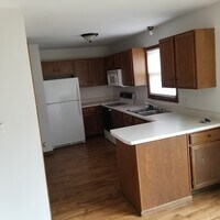 1519 W Veterans Pkwy