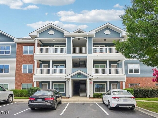 1000 Broadstone Way, Unit B3 in Apex, NC - Building Photo - Building Photo
