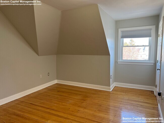 731 Cambridge St, Unit #2 in Boston, MA - Building Photo - Building Photo