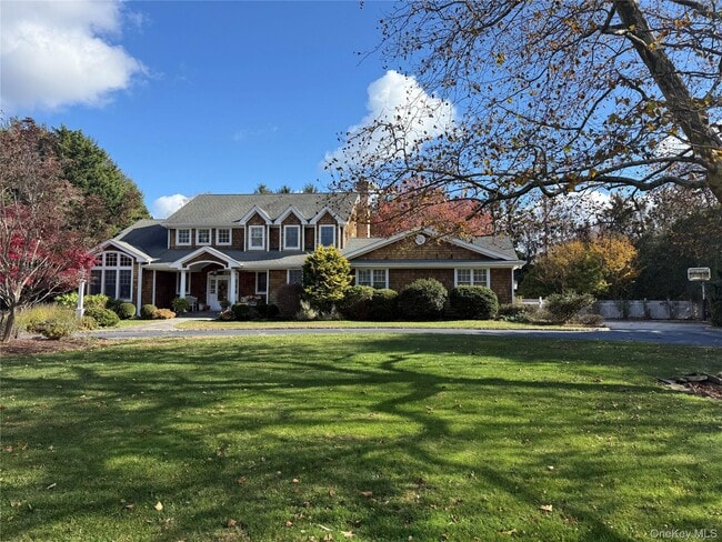 property at 2465 Fairway Dr